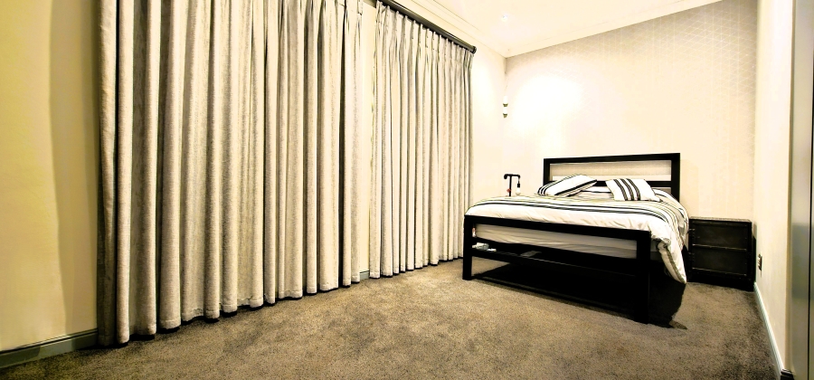 7 Bedroom Property for Sale in Country Club Western Cape